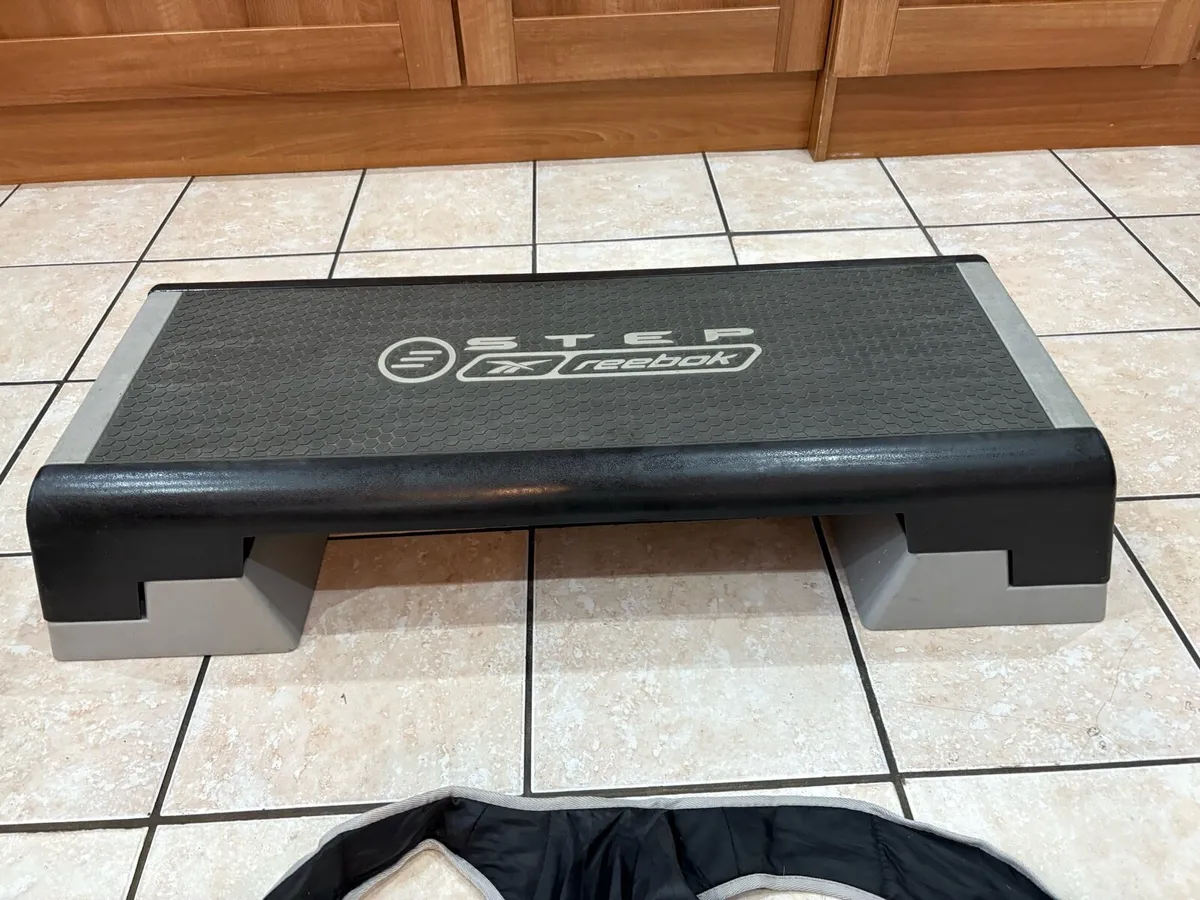 WEIGHTED GYM VEST, REEBOK STEP, BOXED DUMBBELLS!! - Image 3