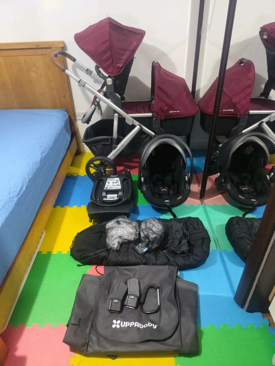 Uppababy vista travel system - Image 1