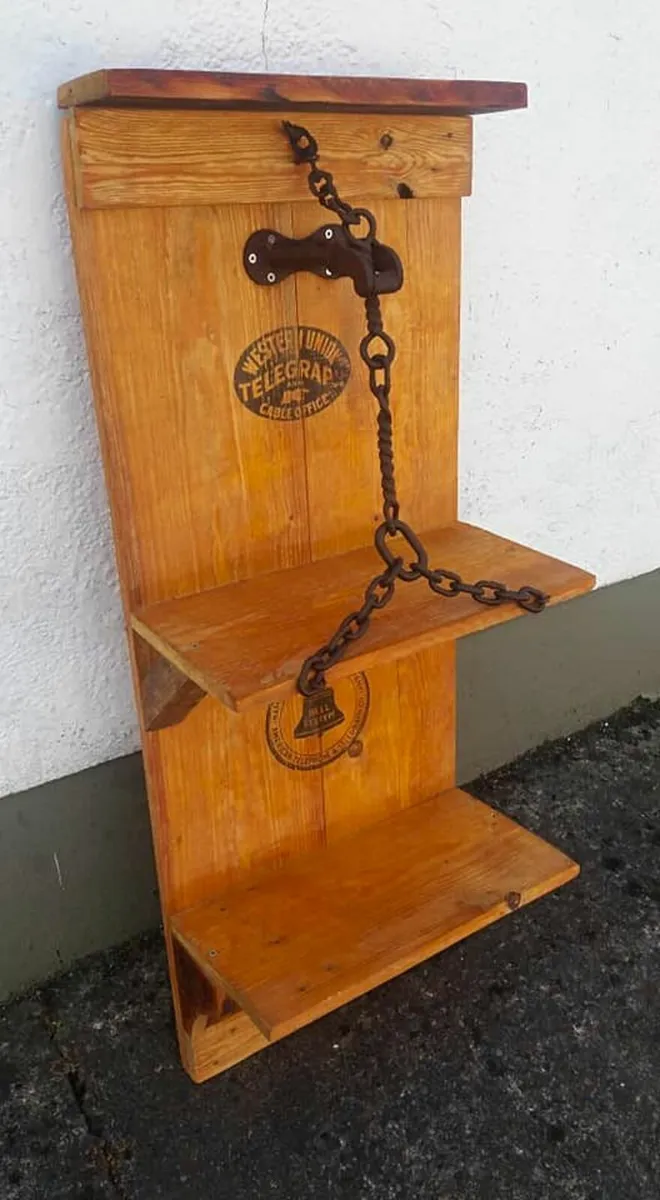 Rustic wall floating shelf display - Image 2