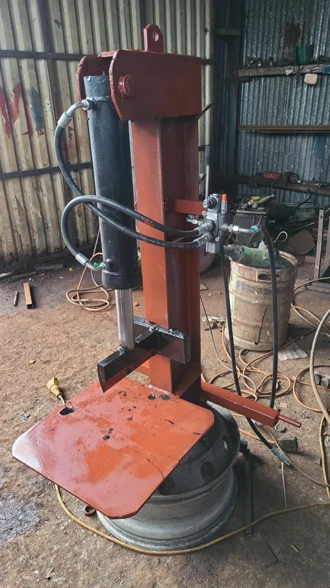 Log  Splitter - Image 1