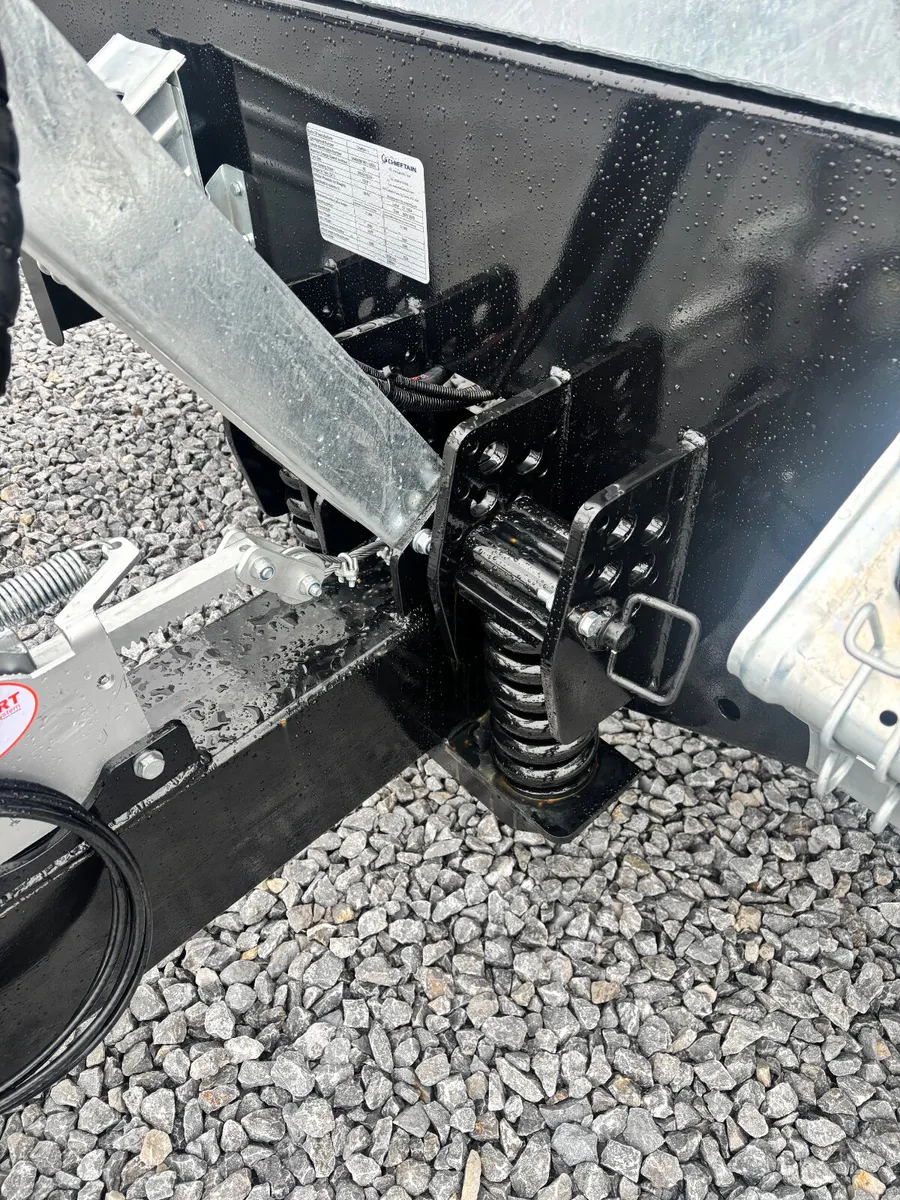 NEW CHIEFTAIN BALE TRAILERS - Image 3
