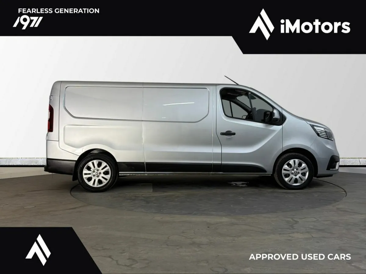 Renault Trafic LL30 Blue DCI 150 Auto - Image 2