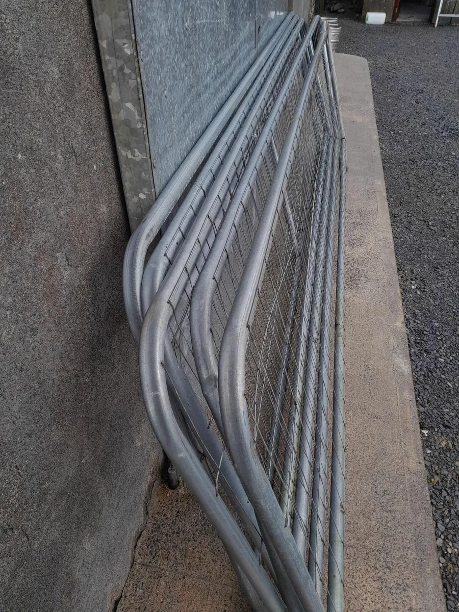 Sheep/Lamb pens - Image 2