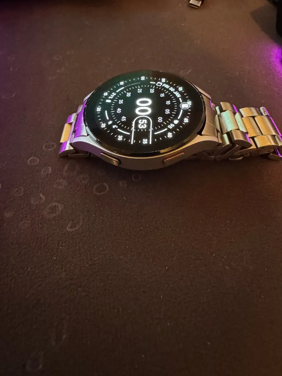 Galaxy Watch 4 (44mm) - Image 2