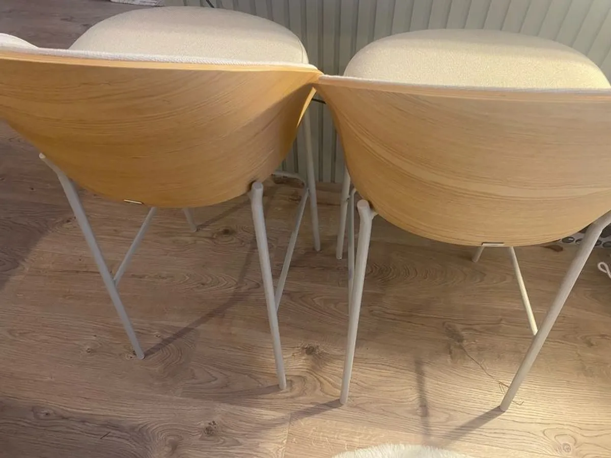 Kitchen counter stools - Image 3