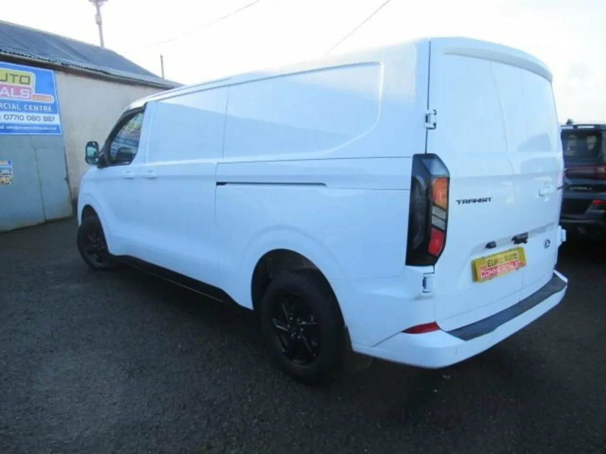 2.0 320 LWB EcoBlue Limited (170 ps) Auto L2 H1 Pa - Image 2
