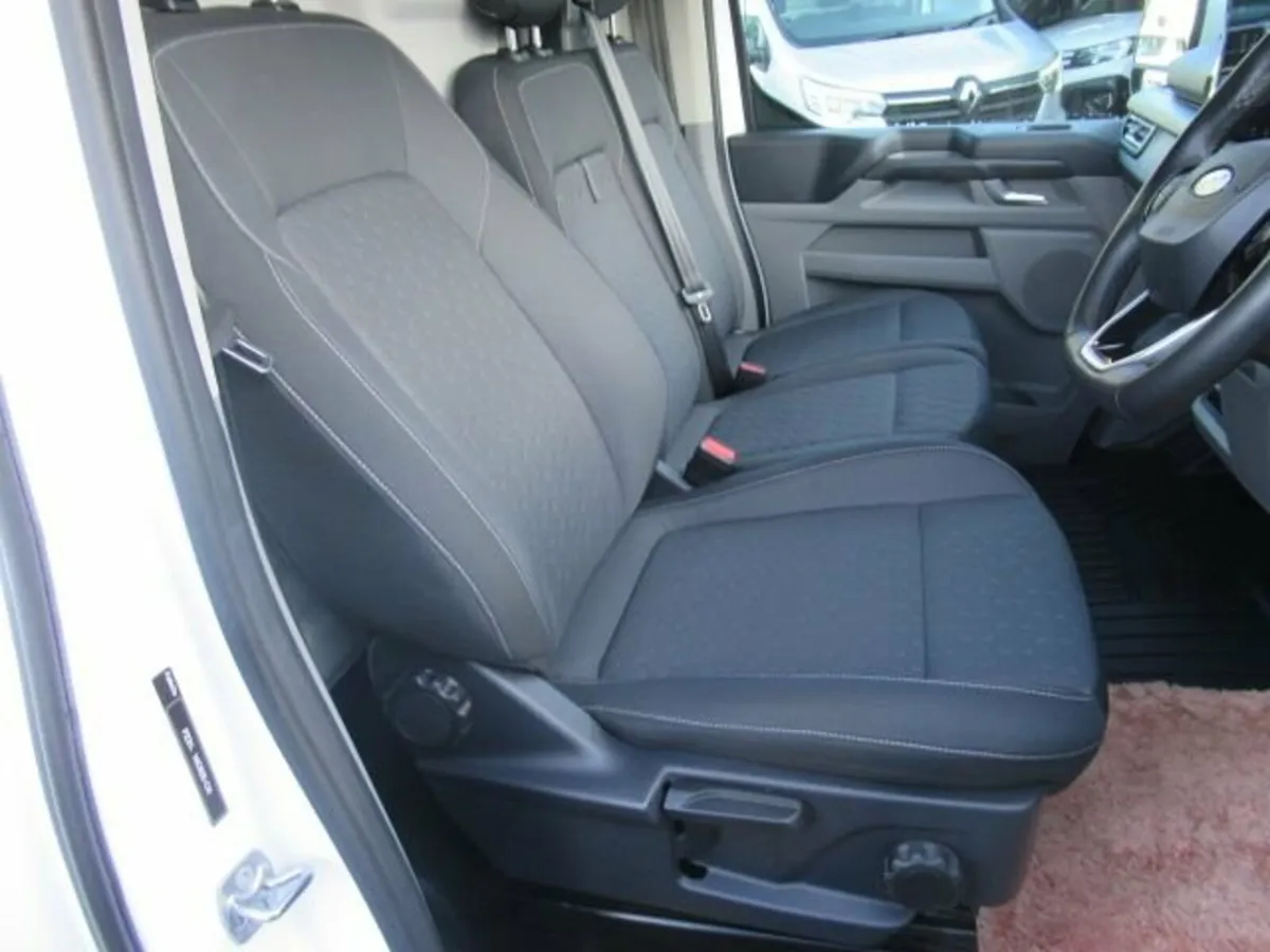 2.0 320 LWB EcoBlue Limited (170 ps) Auto L2 H1 Pa - Image 3