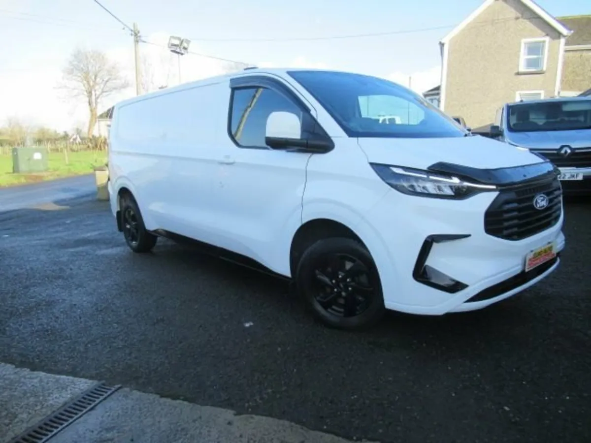 2.0 320 LWB EcoBlue Limited (170 ps) Auto L2 H1 Pa - Image 1
