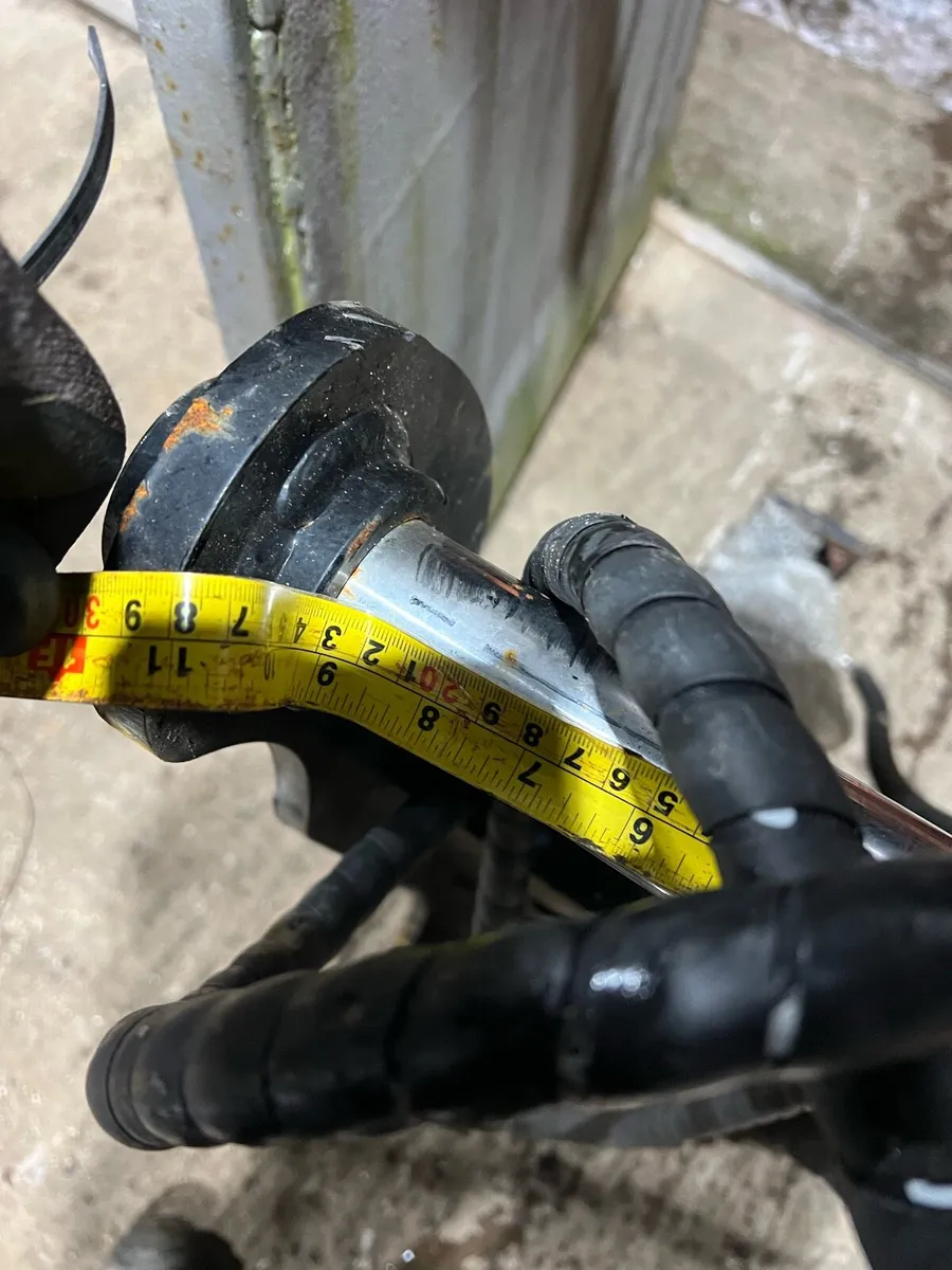 8-10ton hydraulic thumb - Image 4