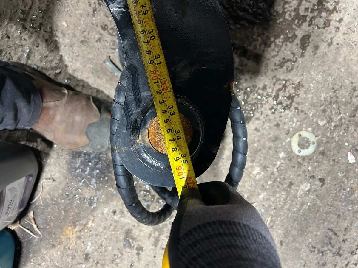 8-10ton hydraulic thumb - Image 3