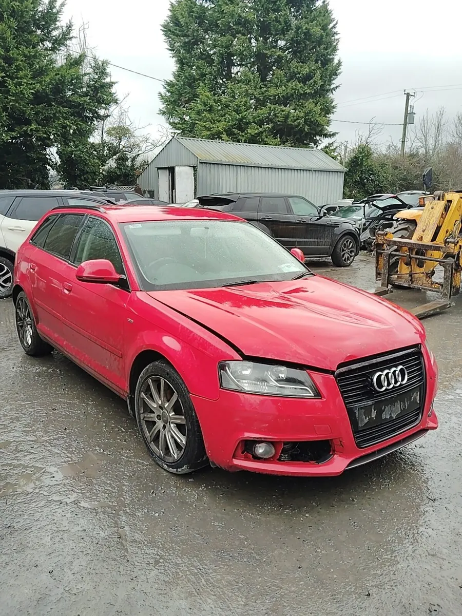 Breaking Audi A3 2011 1.6tdi cay - Image 1