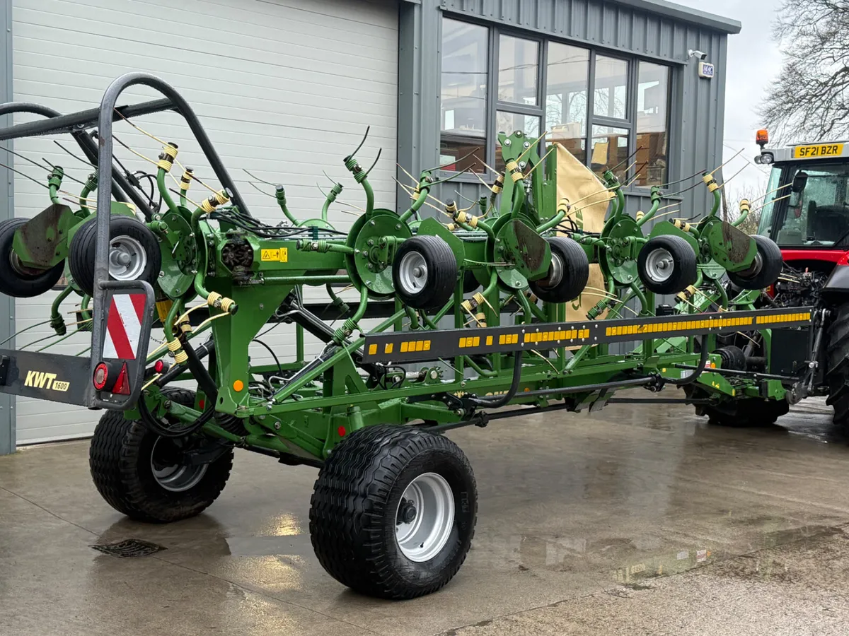 Krone 1600 Tedder ***14 rotor/16 metre!!*** - Image 4