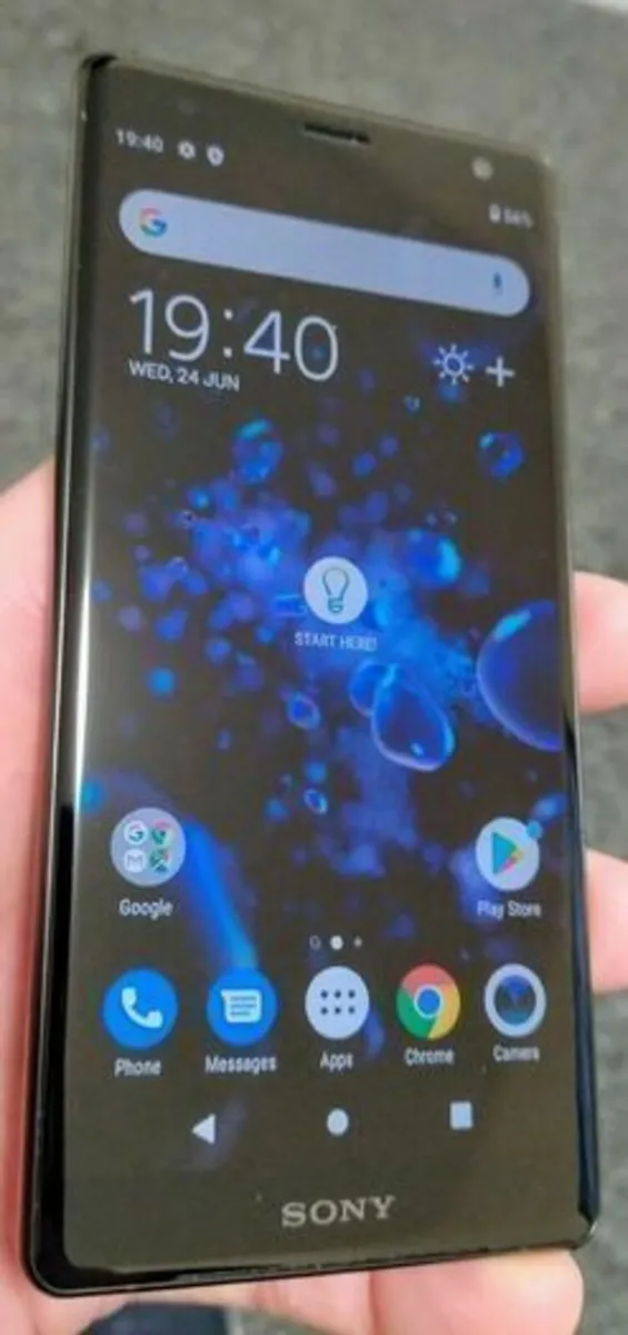 Sony Xperia  xz2 - Image 1