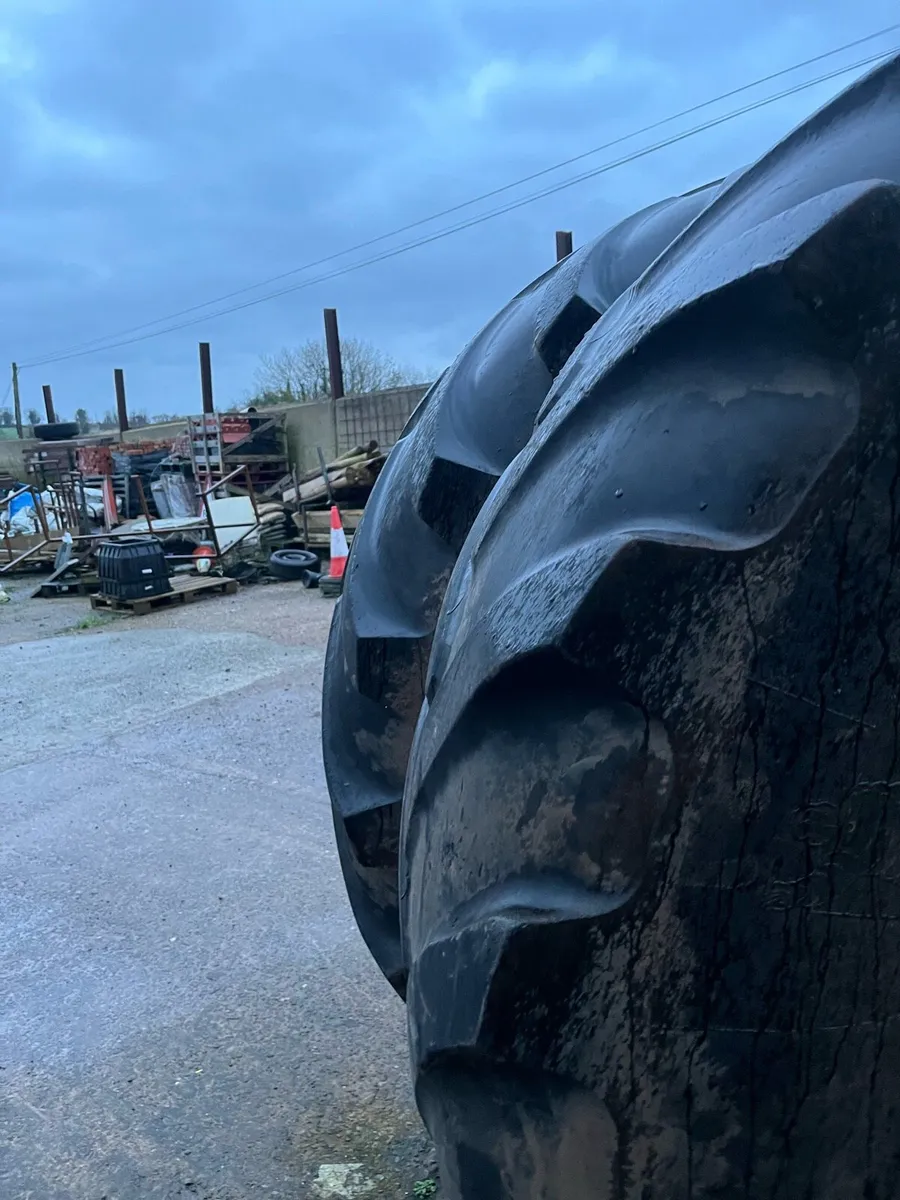 2 Michelin 650/85 R 38 tyres on John Deere rims - Image 1