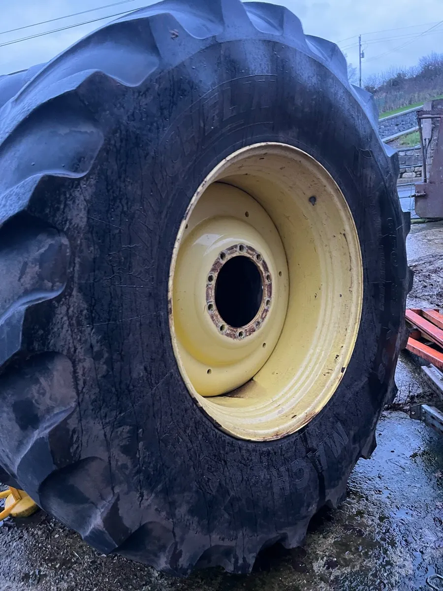 2 Michelin 650/85 R 38 tyres on John Deere rims - Image 3