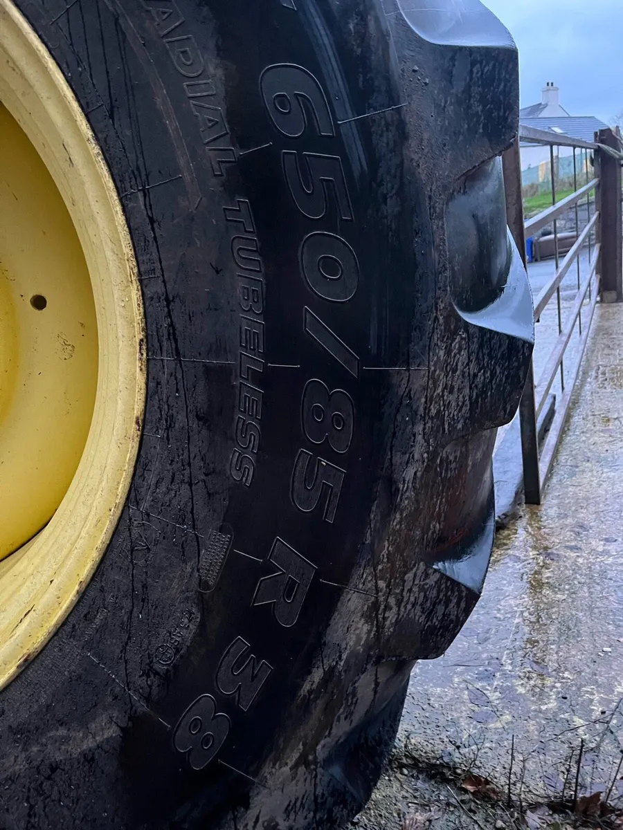 2 Michelin 650/85 R 38 tyres on John Deere rims - Image 4