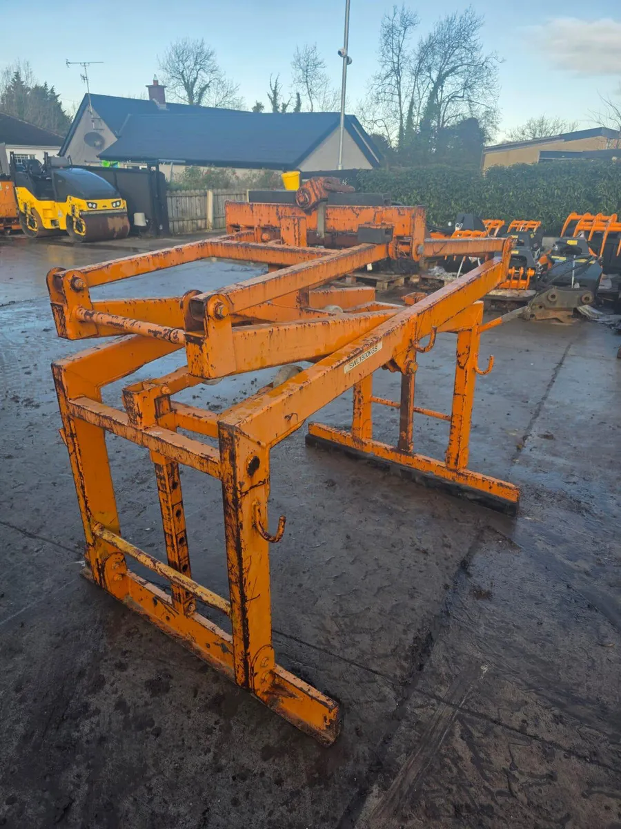 Eichenger Large Block Grab - SWL 1,800KG - Image 1