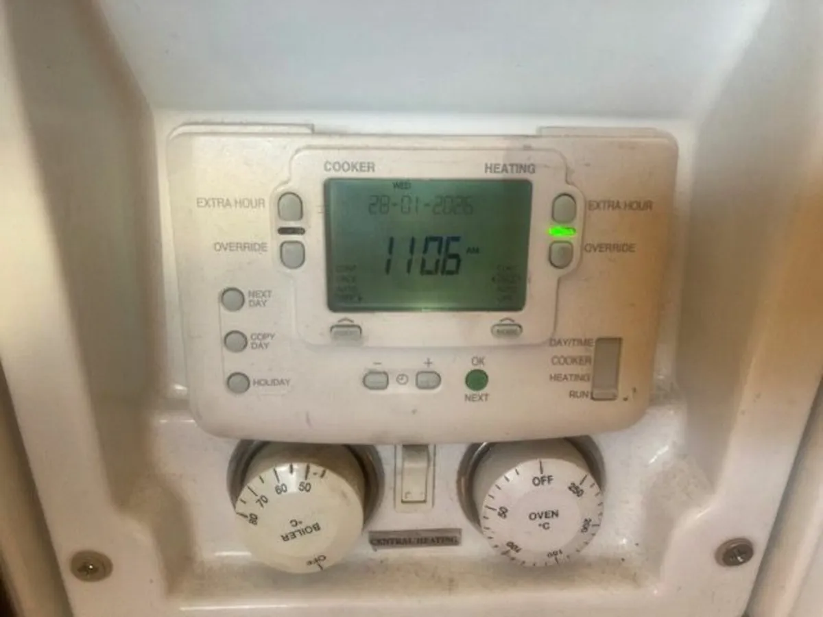 Stanley oil cooker - Image 4