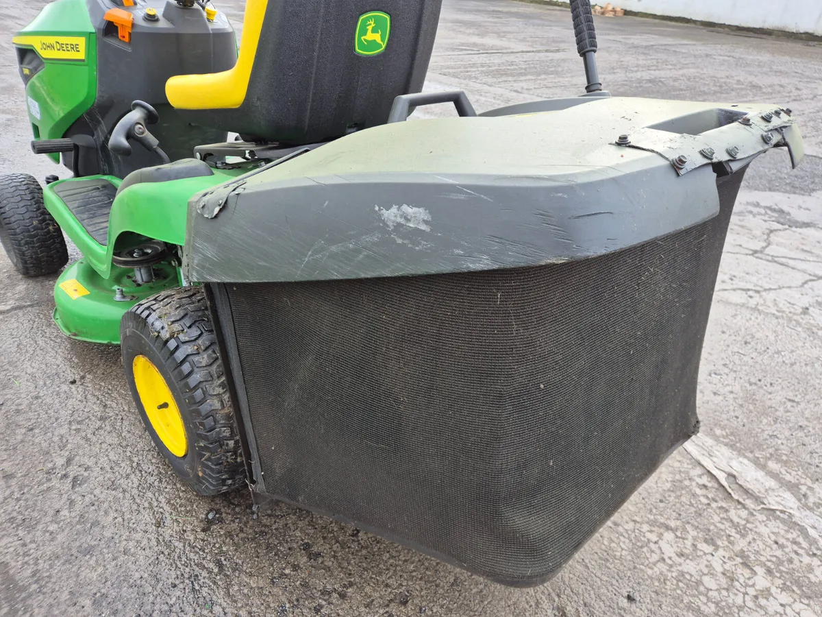John Deere X147R 2023 - Image 4