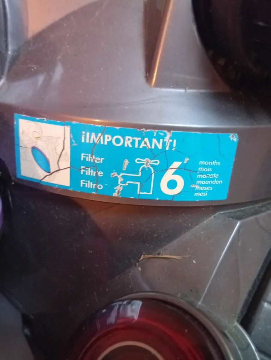 Quality Dyson Bag less Animal Vacuum Cleaner - Image 4