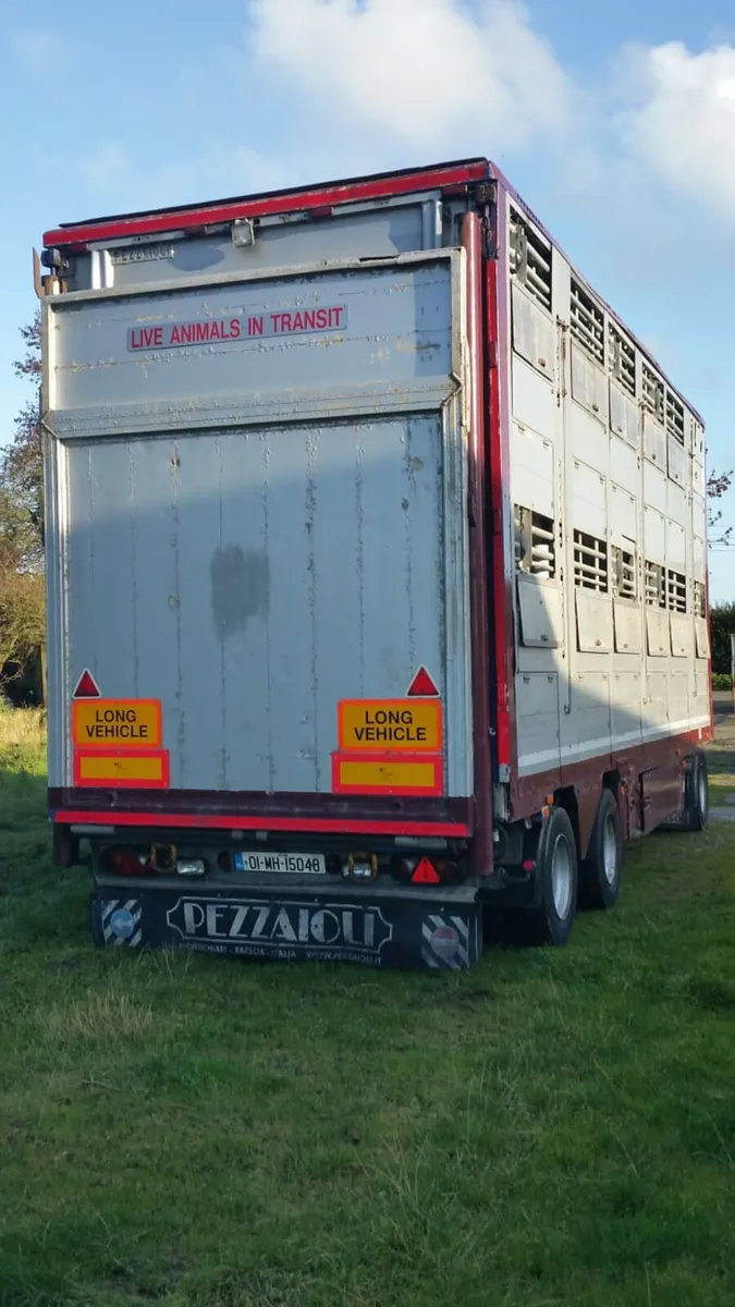 Livestock trailer for sale - Image 4