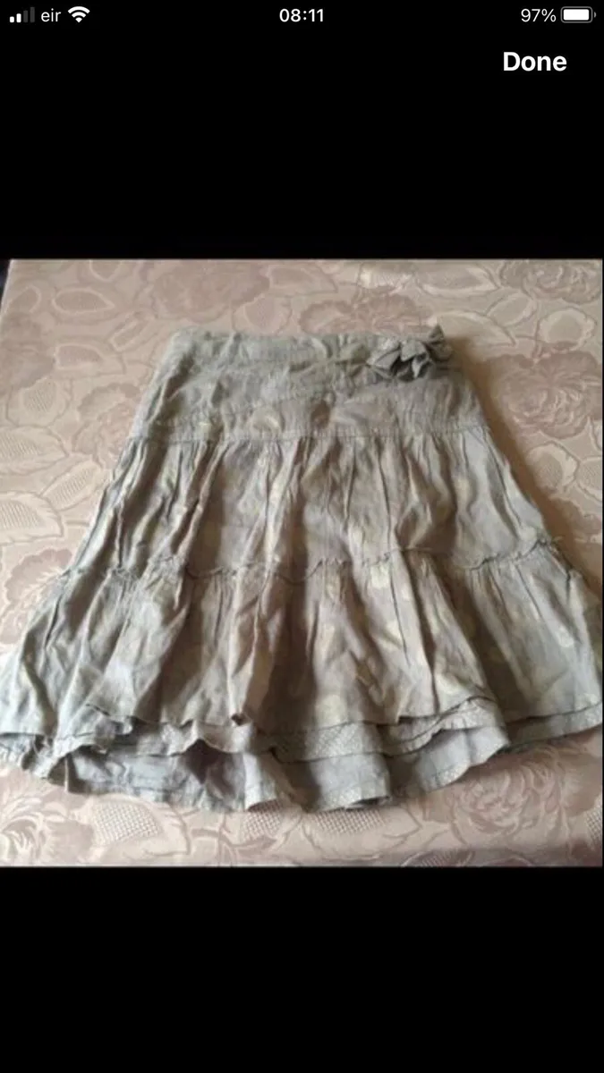 Girls stunning skirt age 10 €3 - Image 4