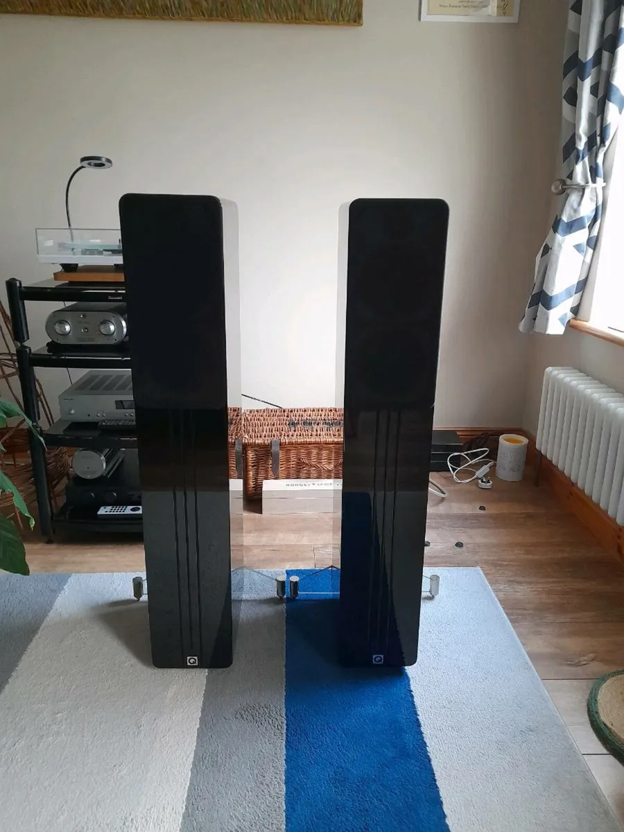 Hifi speakers - Image 1