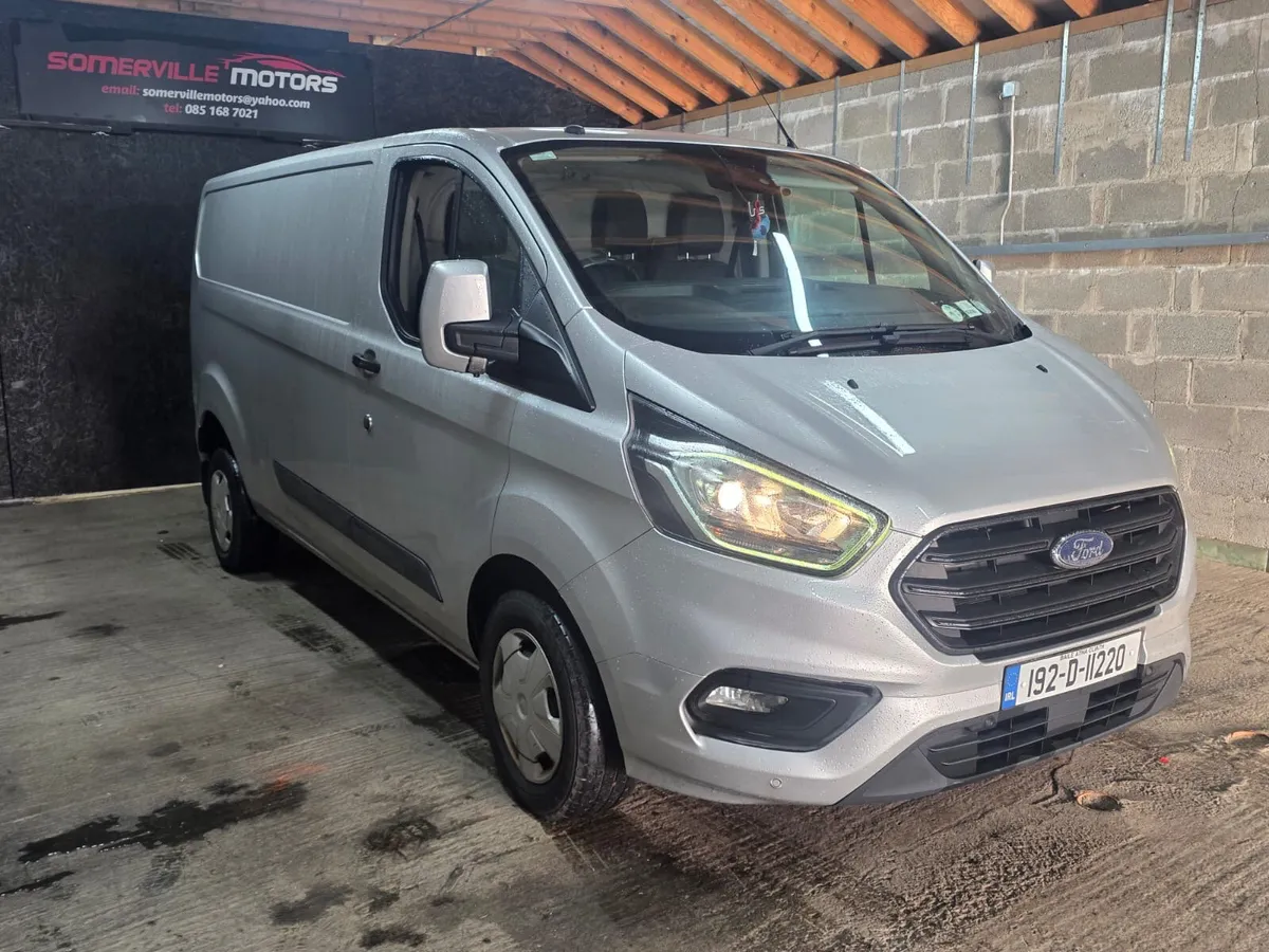 FORD TRANSIT CUSTOM 2.0L LWB  2019 - Image 1
