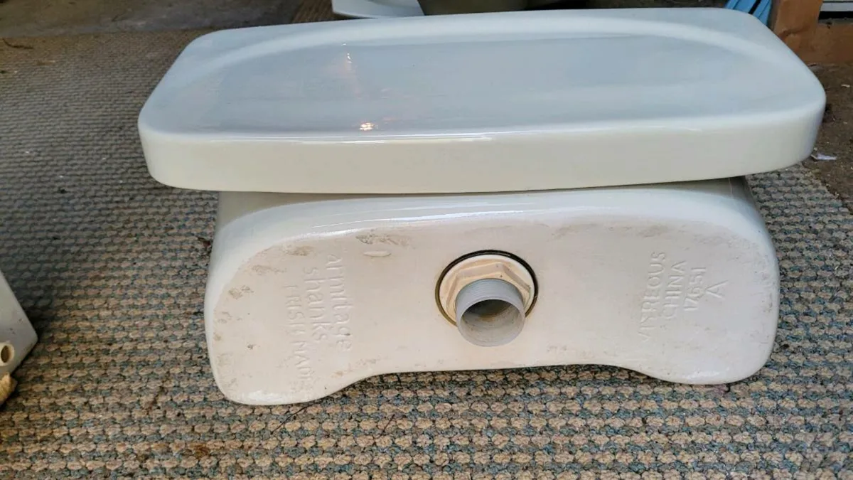 Armitage Shanks Bathroom suite - Image 2