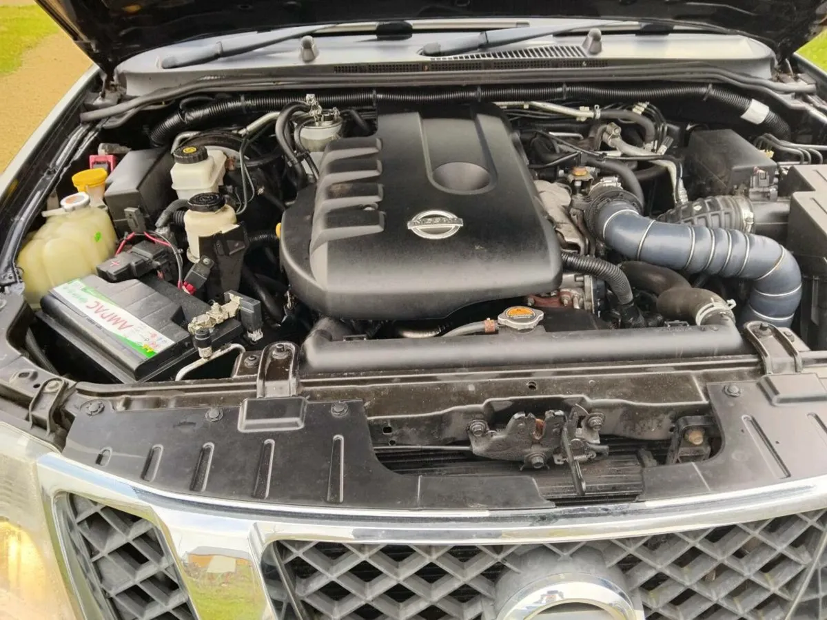 Nissan novara 4x4 - Image 2