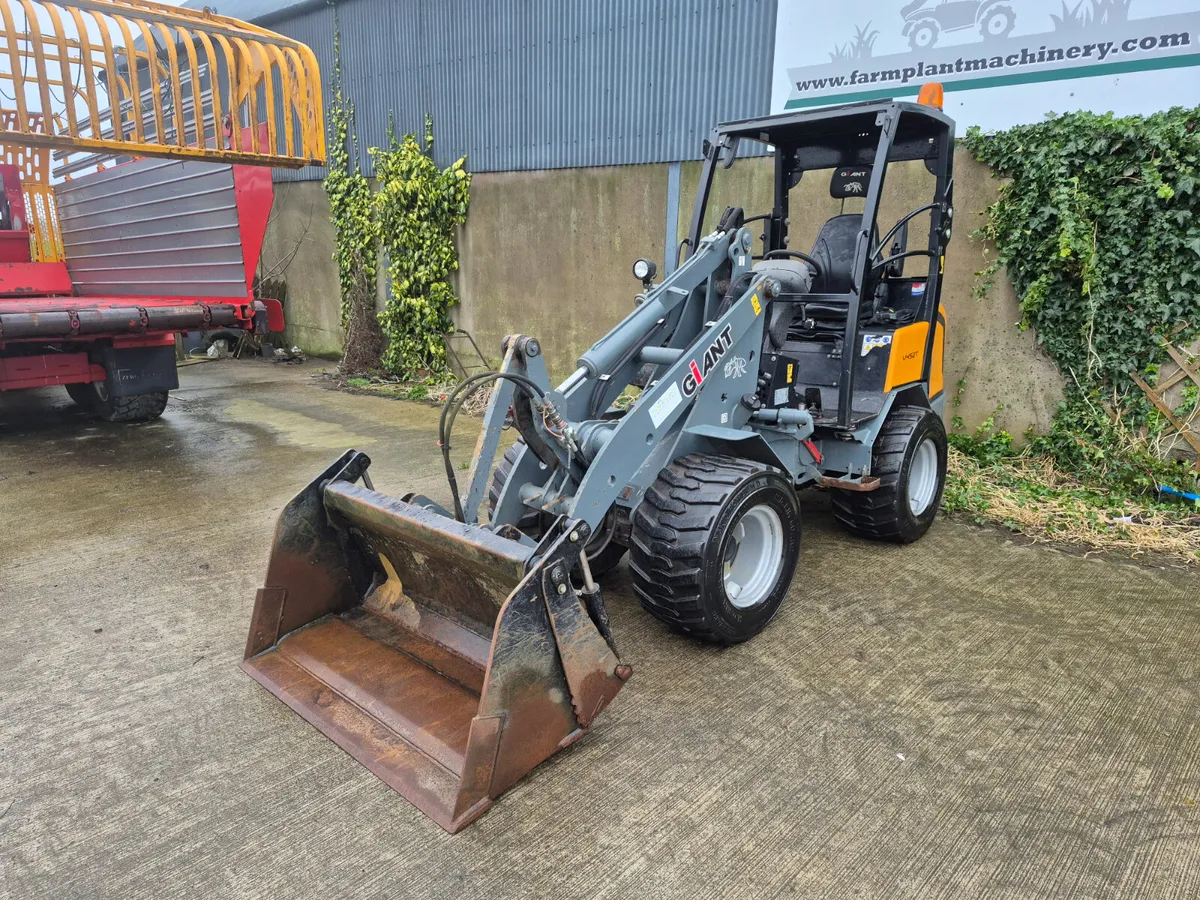 Giant V452T  ‼️AWAITING PAYMENT ‼️ - Image 4