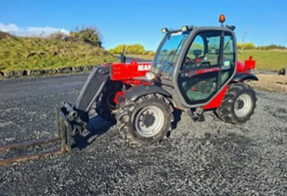 2009 Manitou MLT627T - Image 2