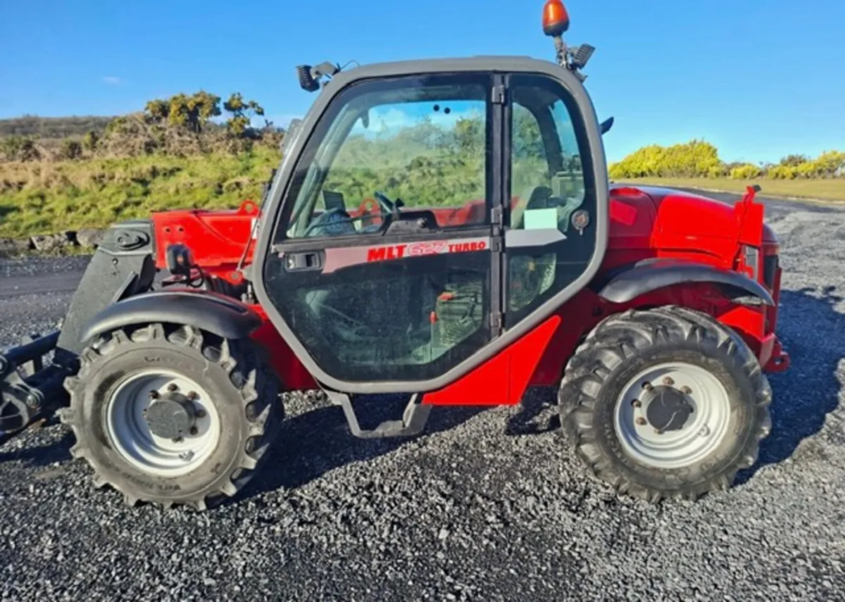 2009 Manitou MLT627T - Image 3