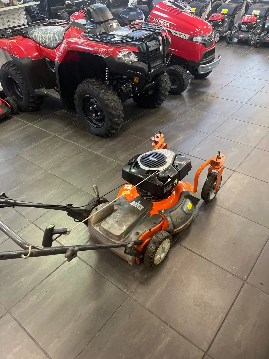 Lawnmowers - Image 3