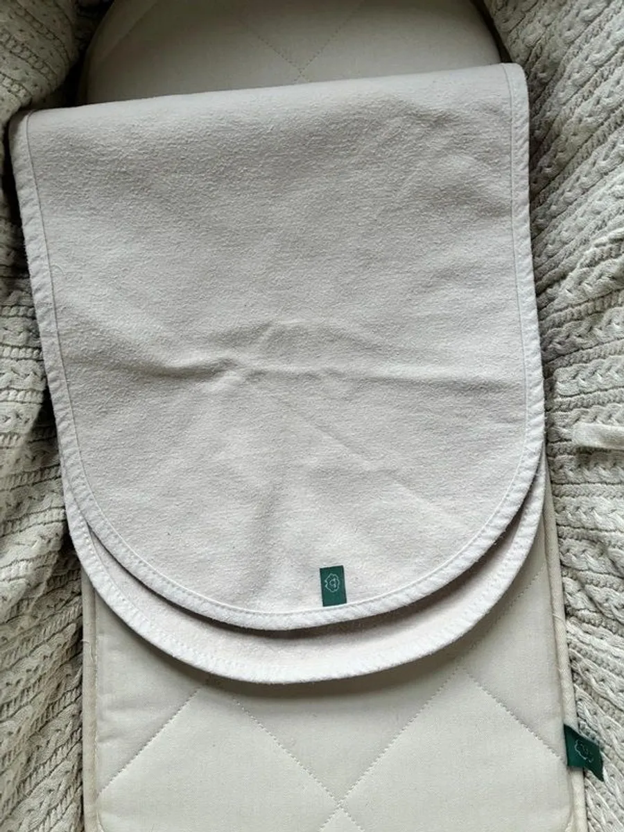 Moses basket - Little green sheep - Image 3