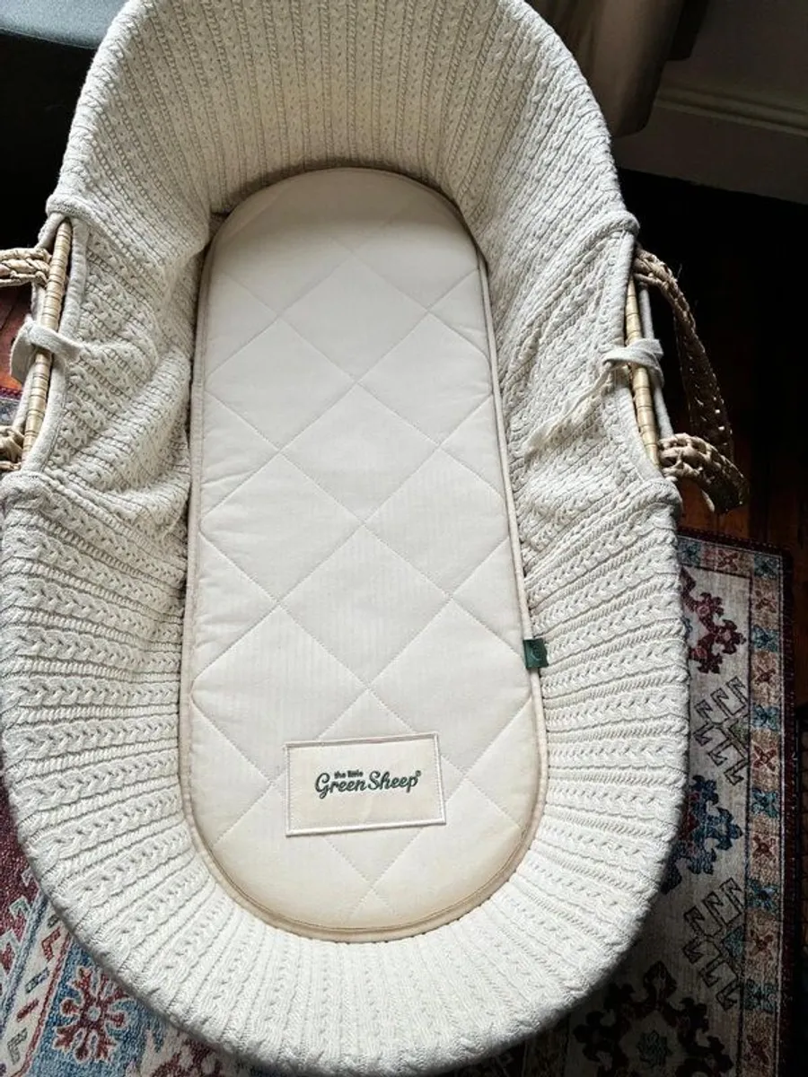 Moses basket - Little green sheep - Image 4