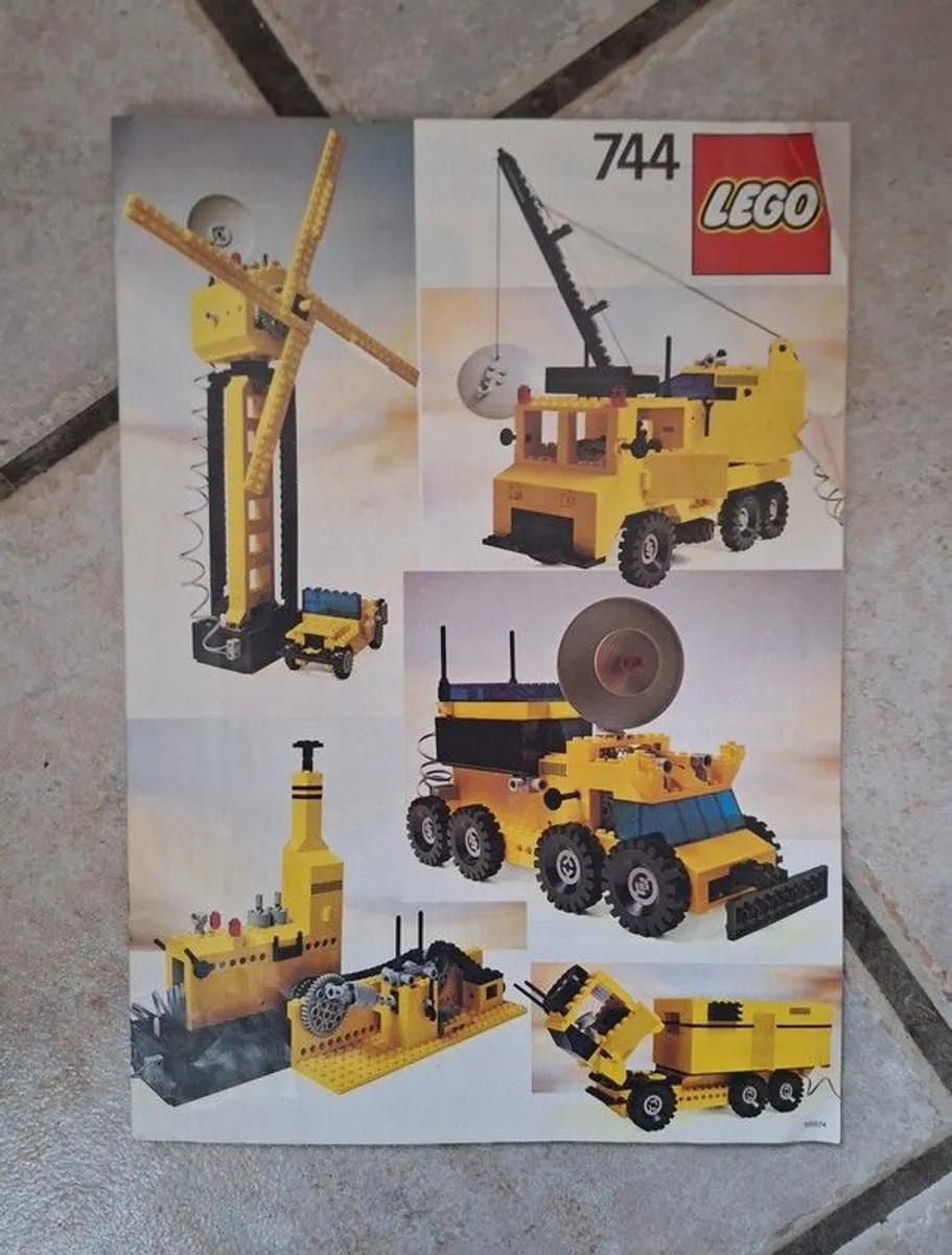vintage Lego set 744 - Image 2