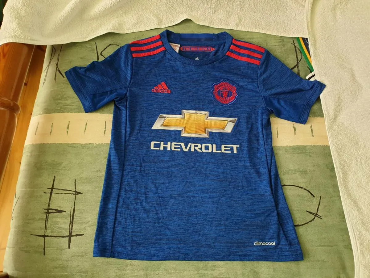 Manchester United Football Club Away Jersey 2016 - Image 1