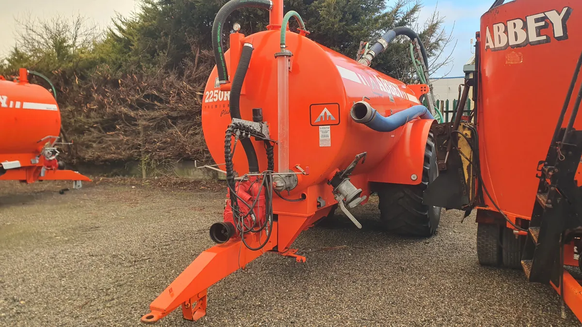 Used Abbey 2250 Slurry Tanker with Trailing Shoe - Image 2