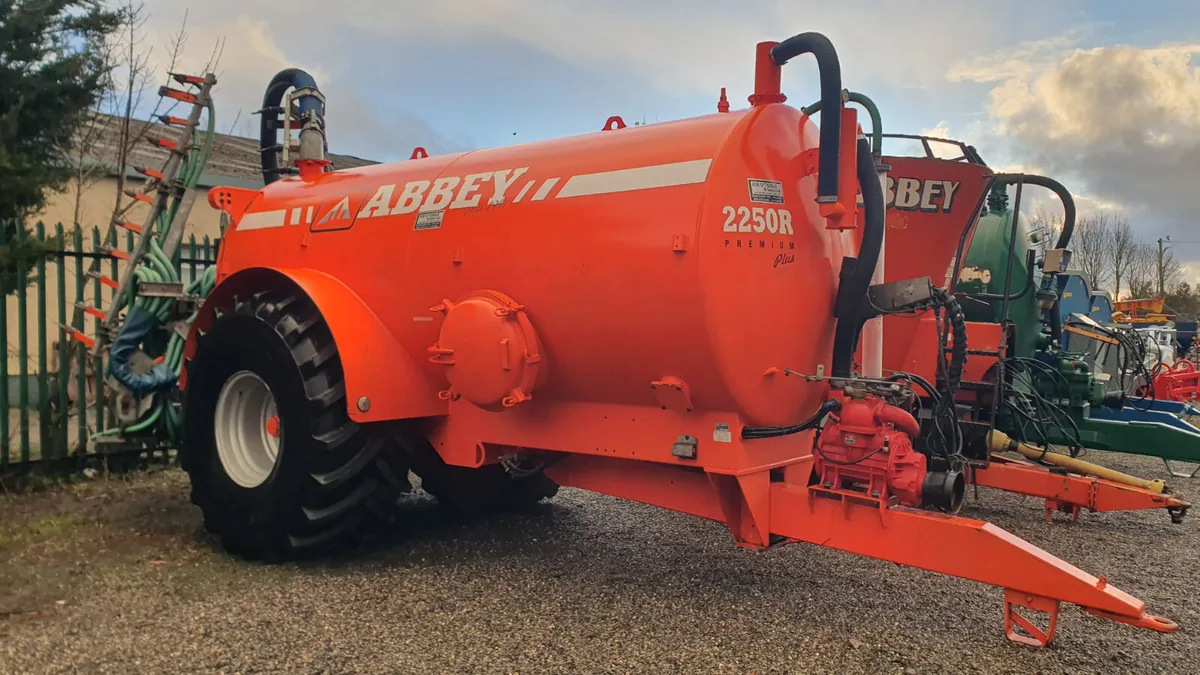 Used Abbey 2250 Slurry Tanker with Trailing Shoe - Image 1