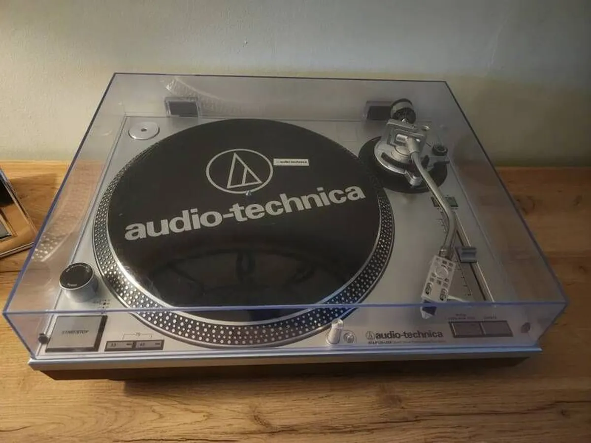 Audio Technica record player - Image 1