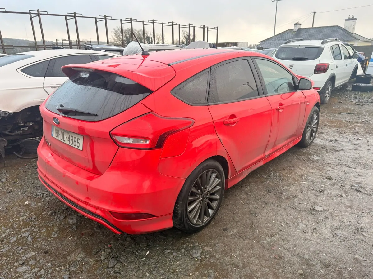 Ford Focus - Image 4