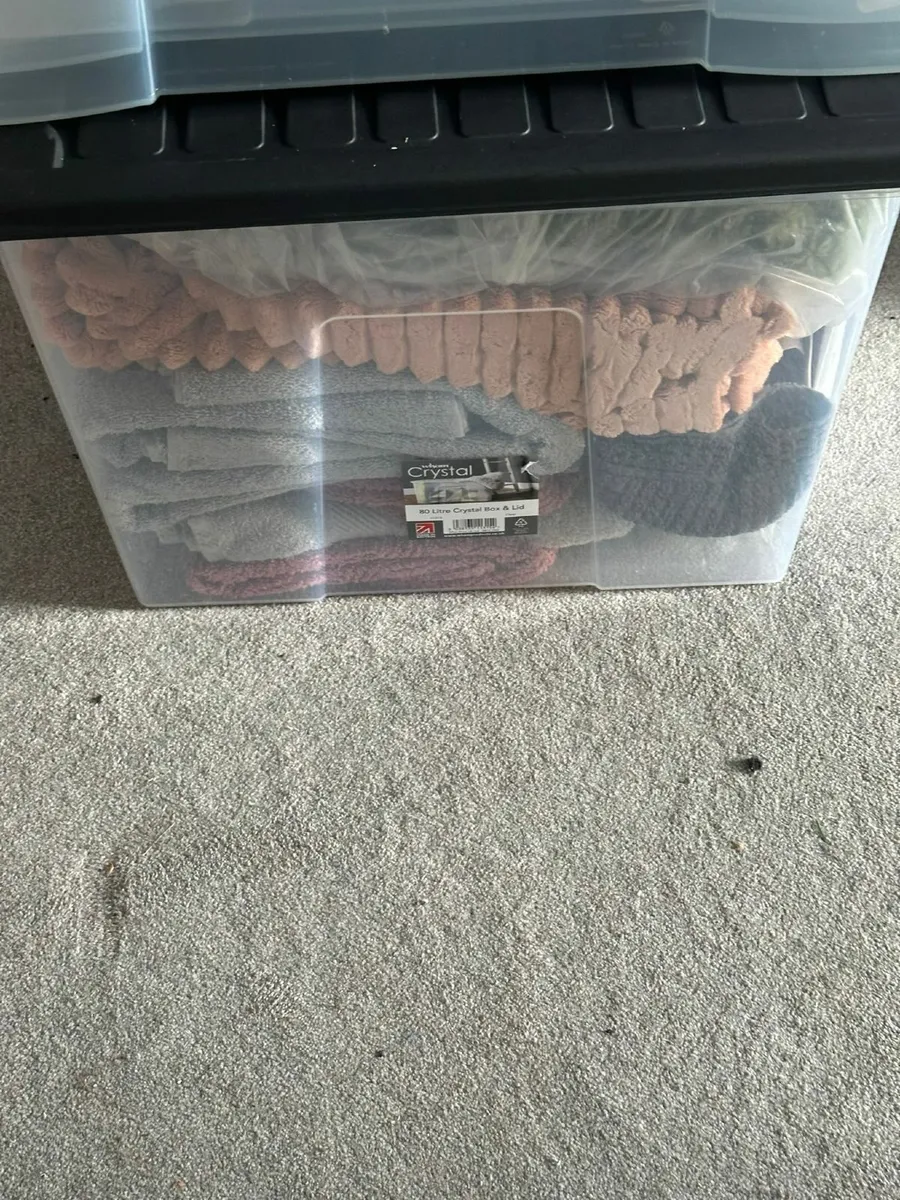 AirBnB Full Contents for sale - Image 2