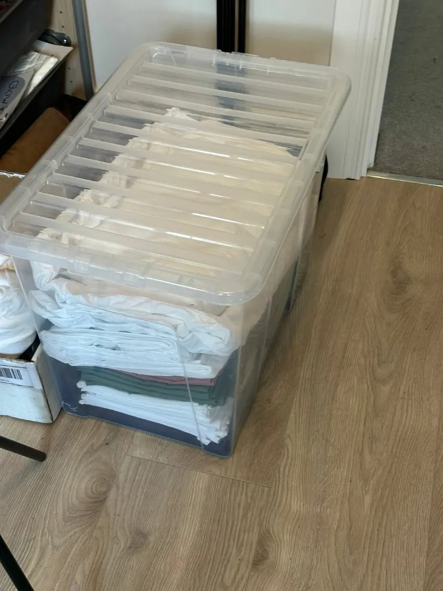 AirBnB Full Contents for sale - Image 3