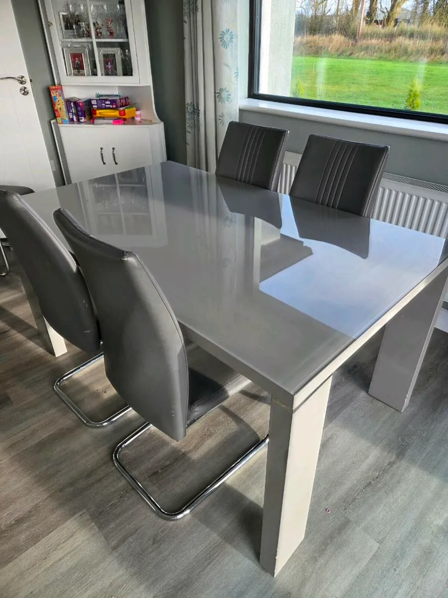 Glass top table & 4 chairs - Image 2