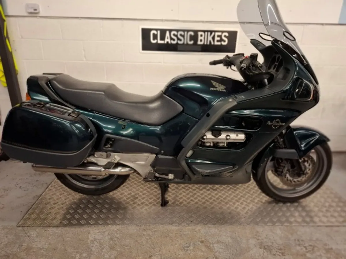 Honda Pan-European ST1100 1998 - Image 1