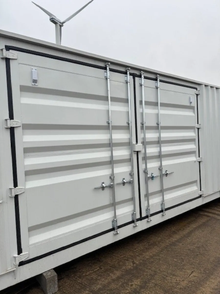 40FT HIGH CUBE CONTAINER - Image 3