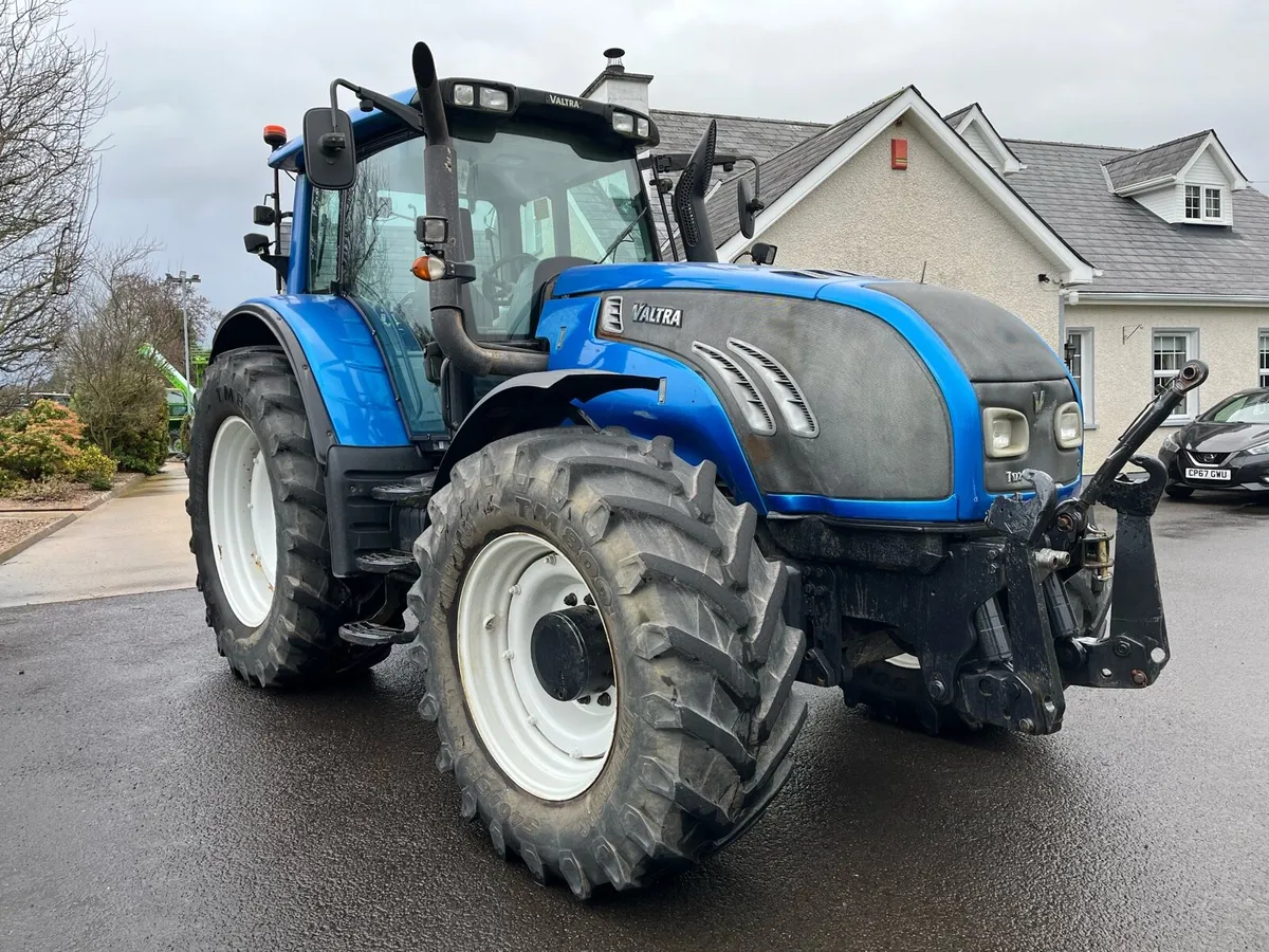 2010 Valtra T172 - Image 2