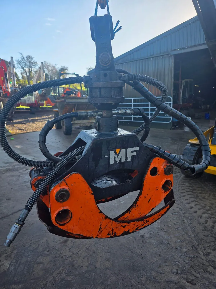 3 Ton Rotating Grab - BMF - Image 2