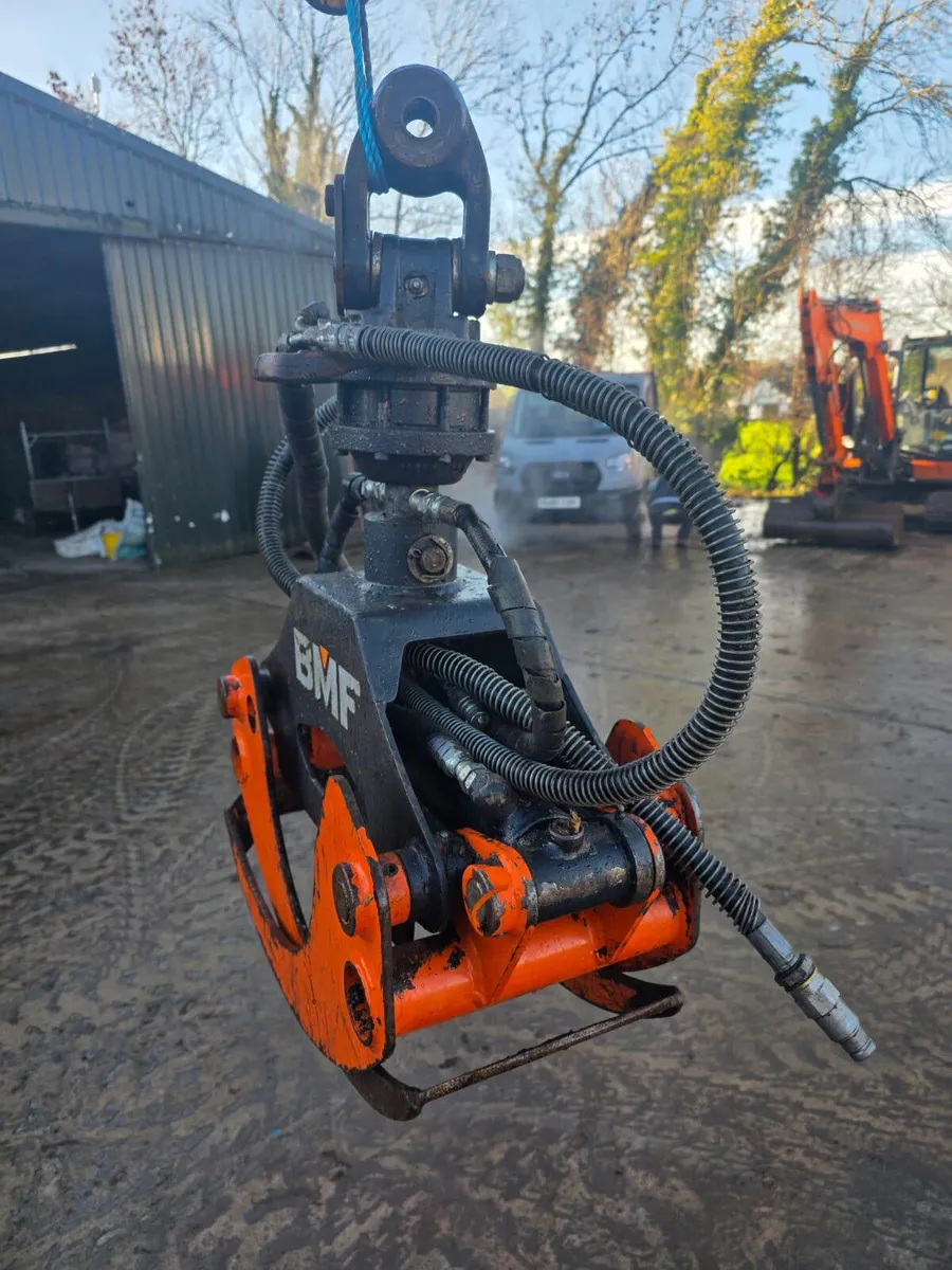 3 Ton Rotating Grab - BMF - Image 3